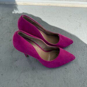 Fuchsia microsuede or faux-suede pointed-toe pumps